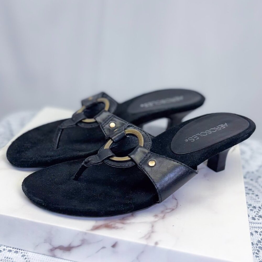Women's Black Leather Aerosoles Thong Sandal Gold Detail Heels
